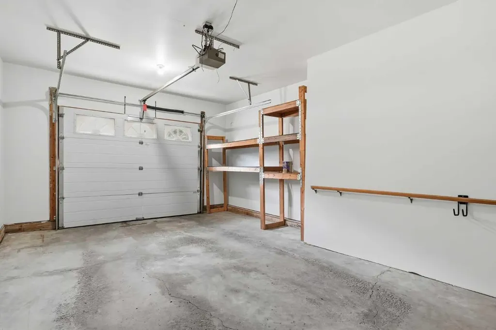 29 Edenwold Green NW Calgary AB T3A 5B8
