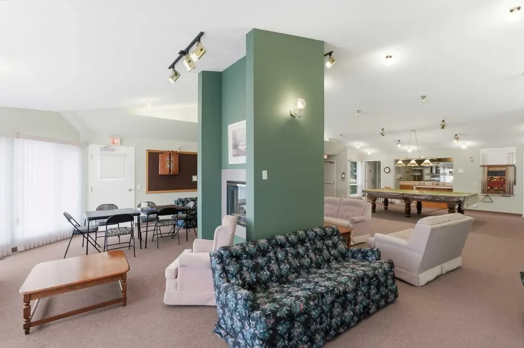 29 Edenwold Green NW Calgary AB T3A 5B8