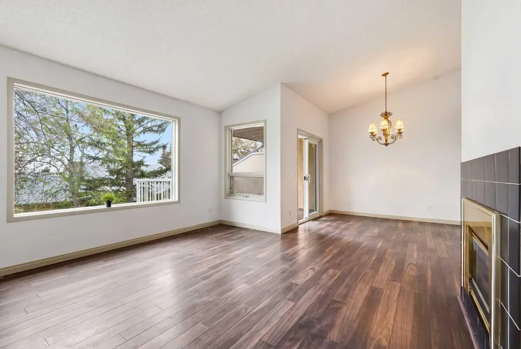 29 Edenwold Green NW Calgary AB T3A 5B8