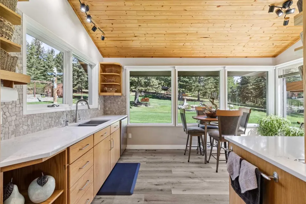 36 Cummer Place Bragg Creek AB T0L0K0