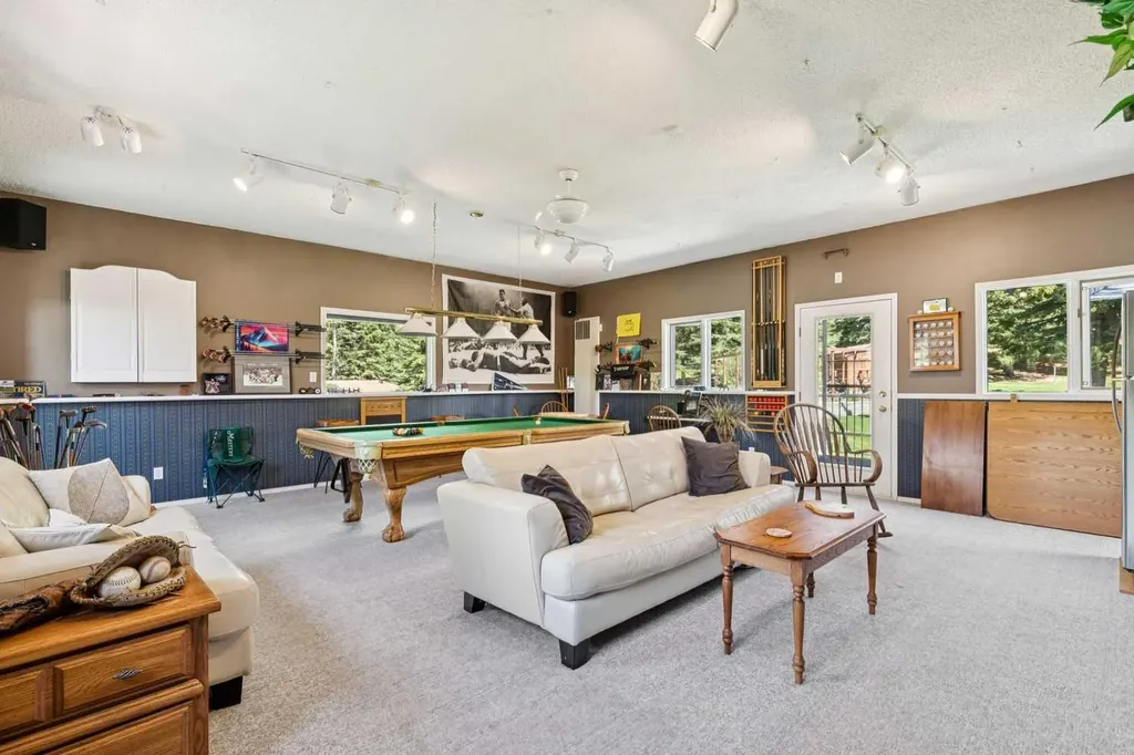 36 Cummer Place Bragg Creek AB T0L0K0