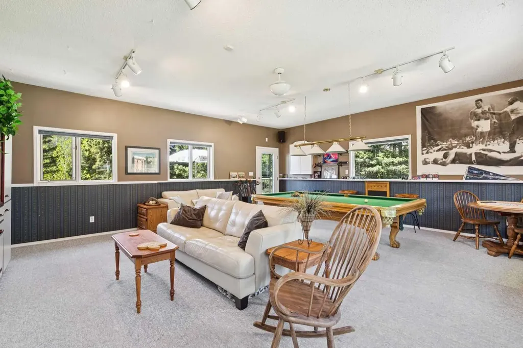 36 Cummer Place Bragg Creek AB T0L0K0