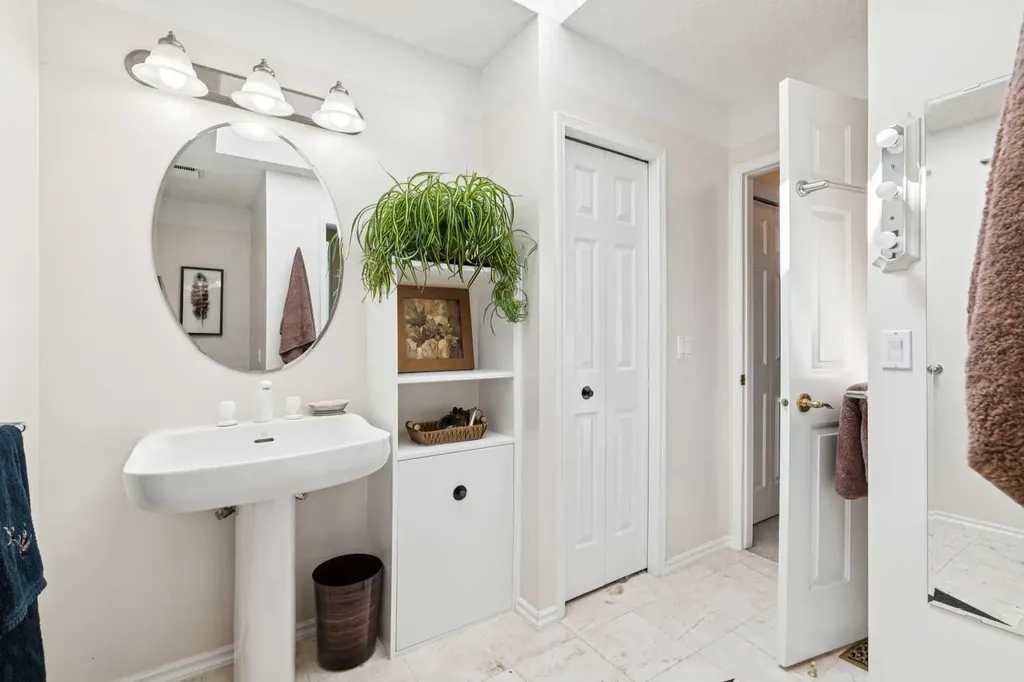 36 Cummer Place Bragg Creek AB T0L0K0