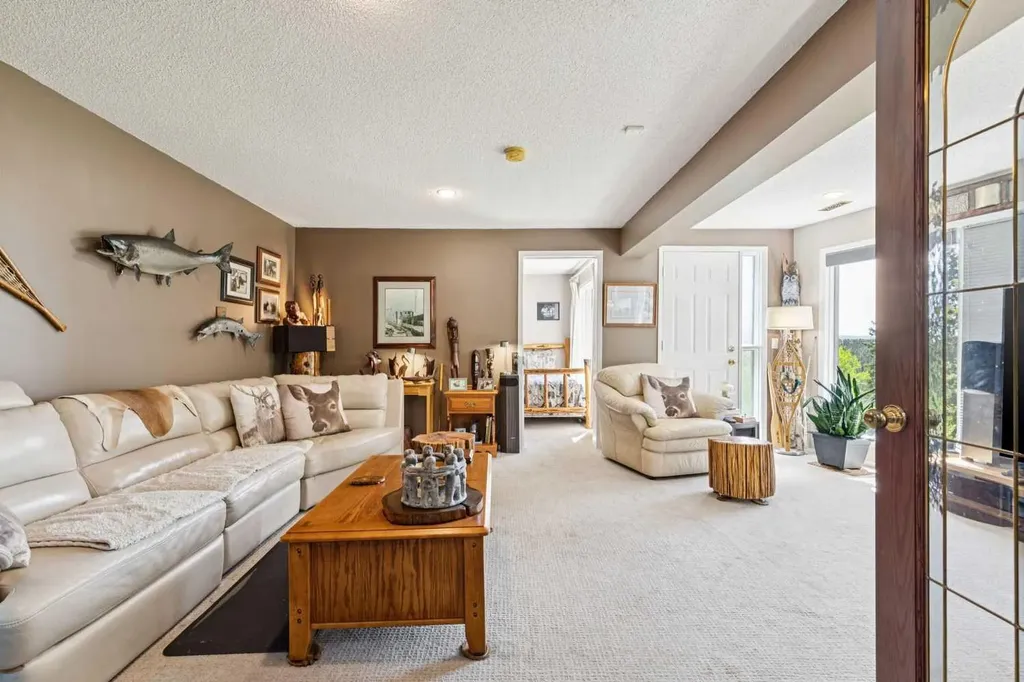 36 Cummer Place Bragg Creek AB T0L0K0