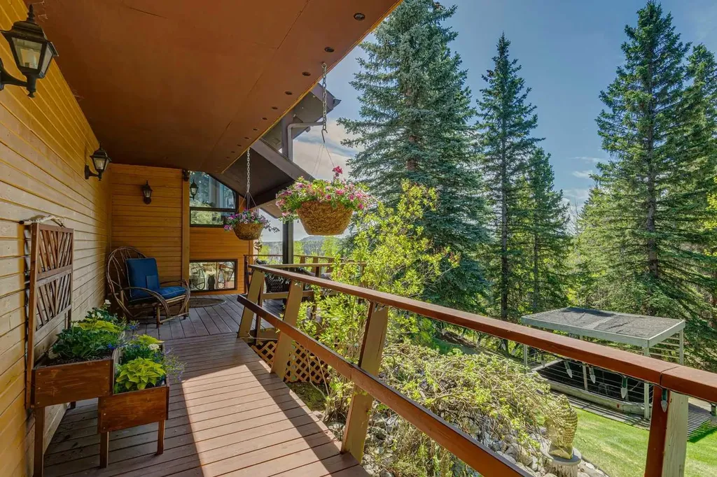 36 Cummer Place Bragg Creek AB T0L0K0