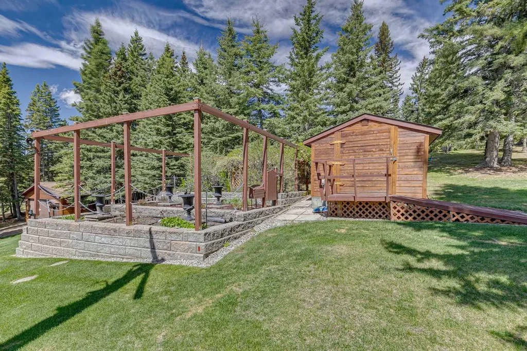36 Cummer Place Bragg Creek AB T0L0K0