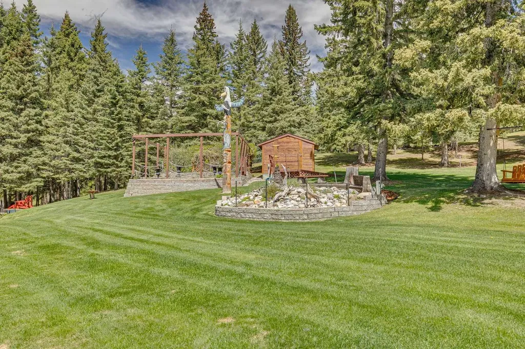 36 Cummer Place Bragg Creek AB T0L0K0