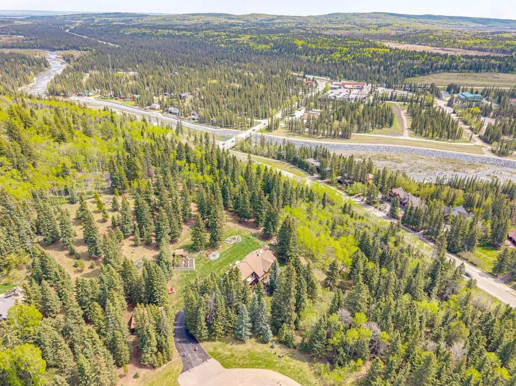 36 Cummer Place Bragg Creek AB T0L0K0