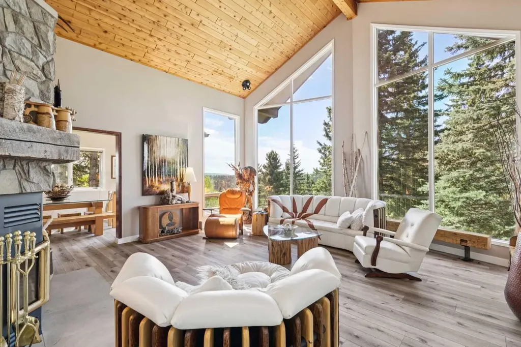 36 Cummer Place Bragg Creek AB T0L0K0