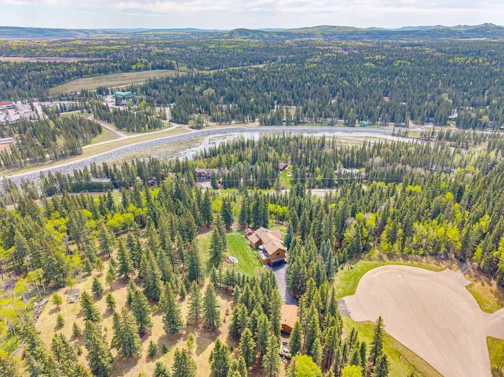 36 Cummer Place Bragg Creek AB T0L0K0