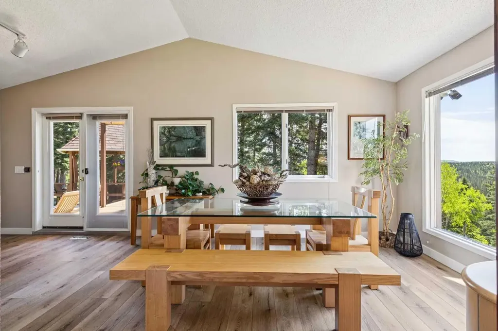 36 Cummer Place Bragg Creek AB T0L0K0