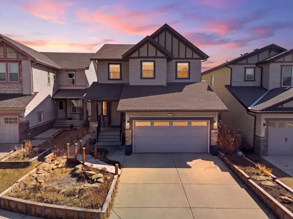 1198 Kingston Crescent SE Airdrie AB T4A 0E9