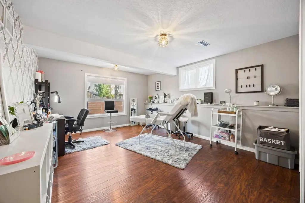 148 Westland Street Okotoks AB T1S 0B3