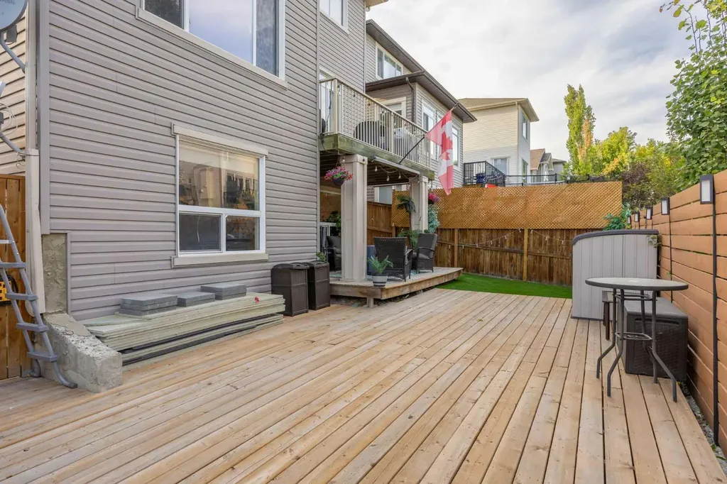 148 Westland Street Okotoks AB T1S 0B3
