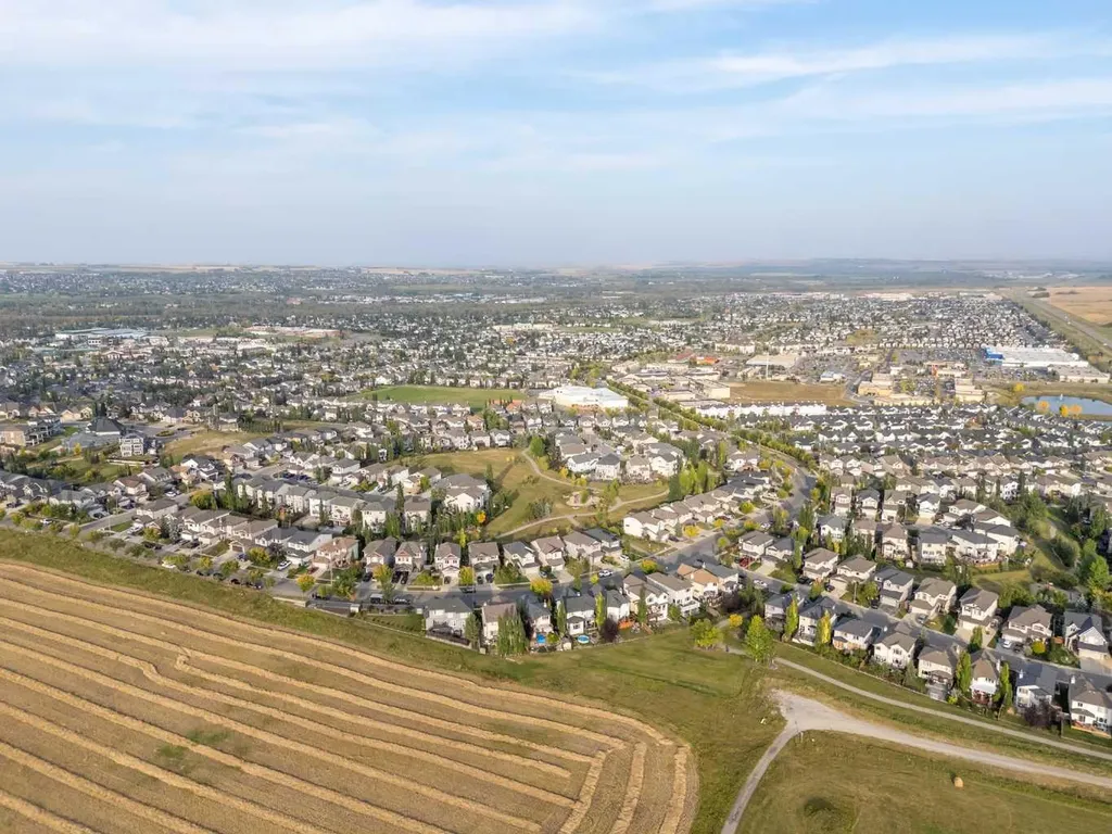 148 Westland Street Okotoks AB T1S 0B3