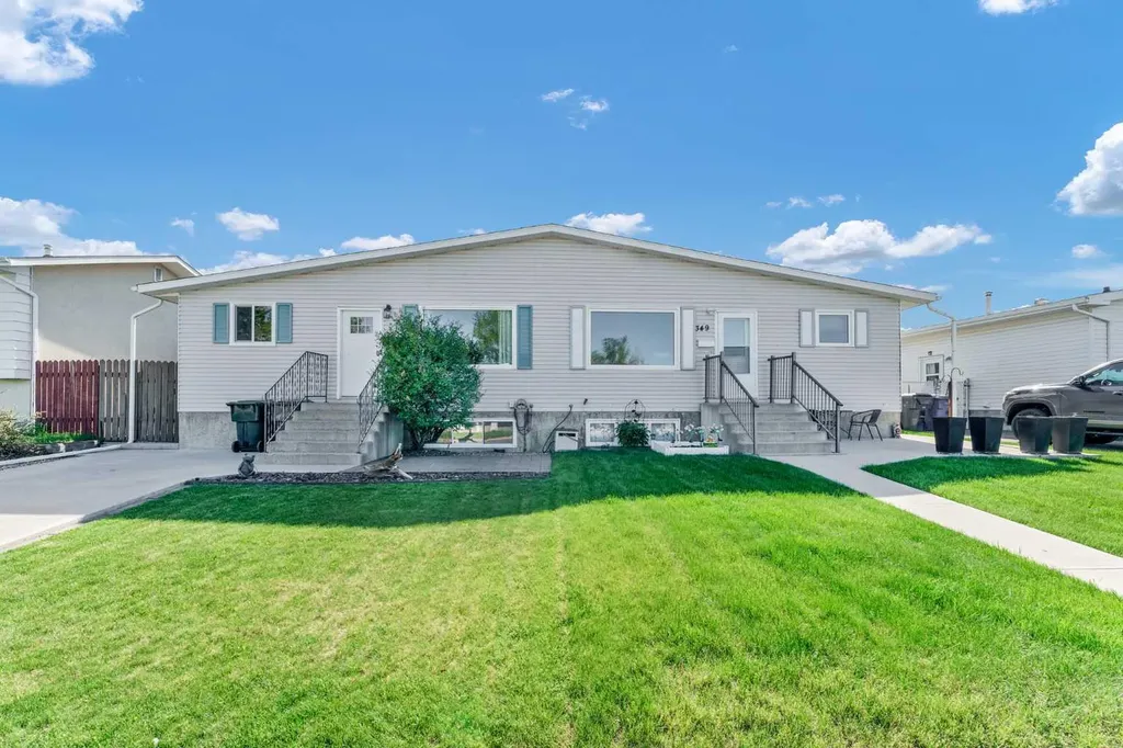 353 Ross Glen Drive SE Medicine Hat AB T1B 1Y3