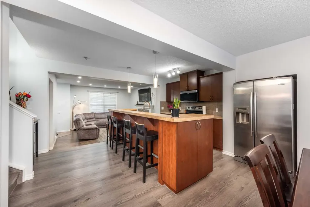 185 Skyview Ranch Drive NE Calgary AB T3N 0C2
