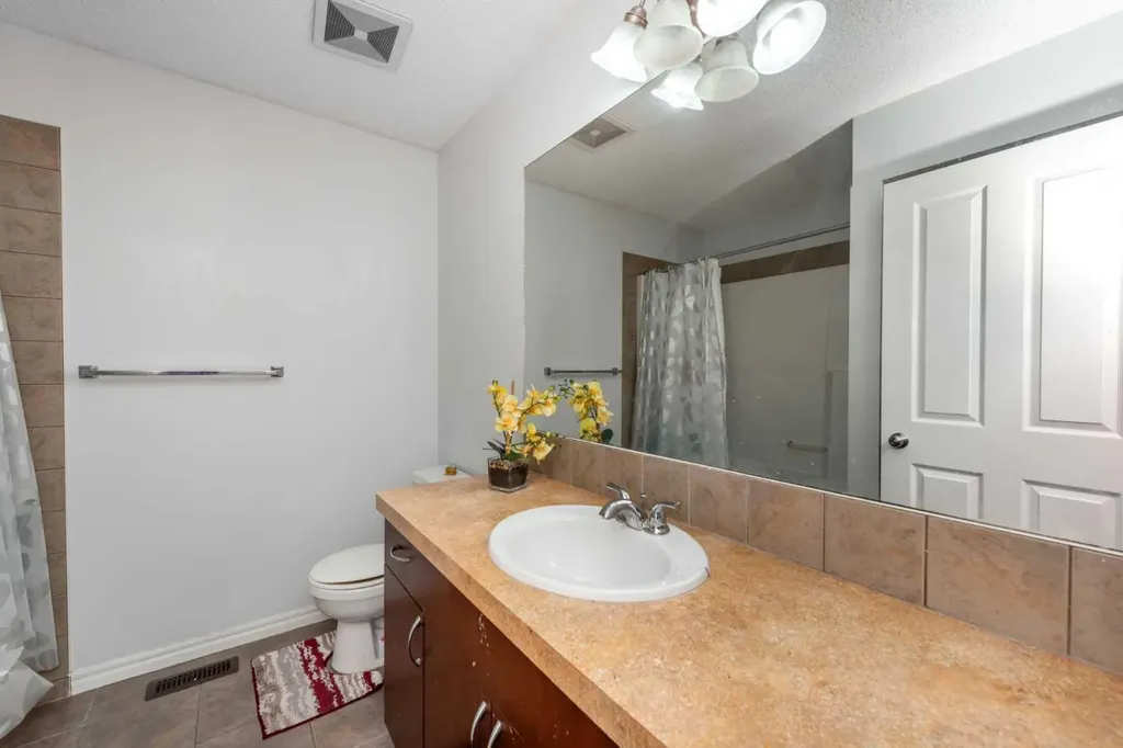 185 Skyview Ranch Drive NE Calgary AB T3N 0C2