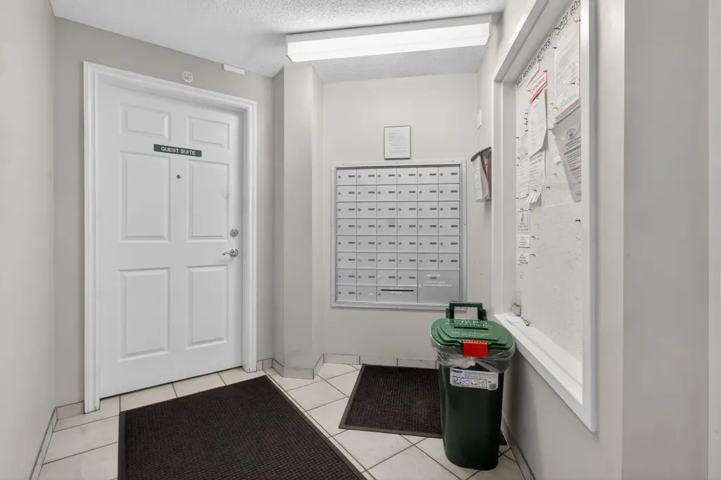 2314 Sienna Park Green SW Calgary AB T3H 3N7