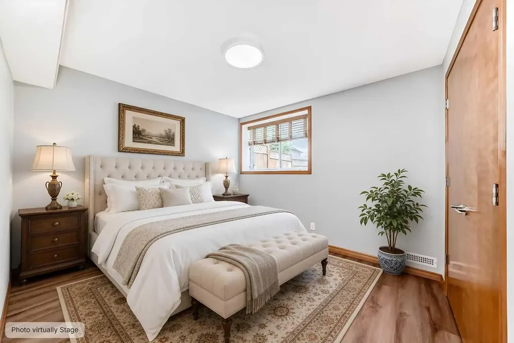 147 Oakmere Green Chestermere AB T1X 1N4