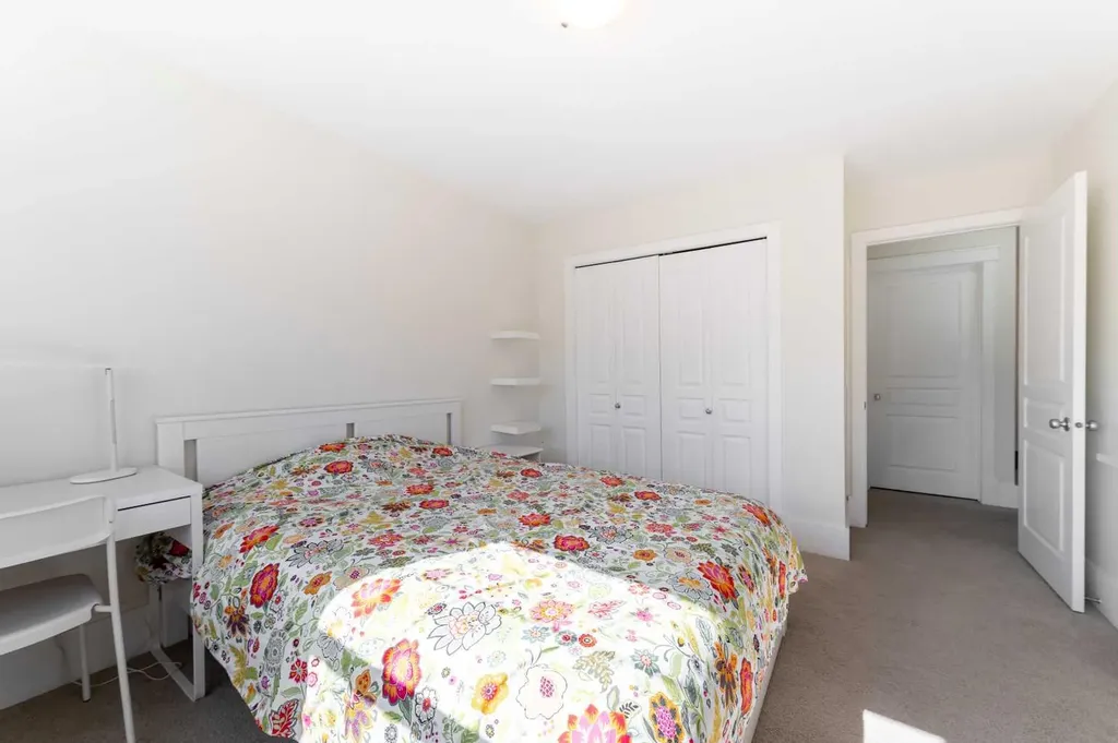 1024 Wentworth Rise SW Calgary AB T3H5K1