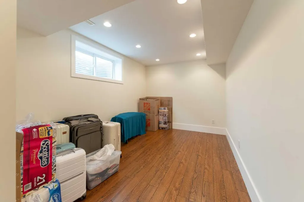 1024 Wentworth Rise SW Calgary AB T3H5K1