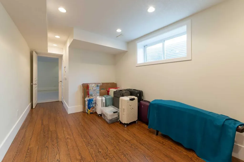 1024 Wentworth Rise SW Calgary AB T3H5K1