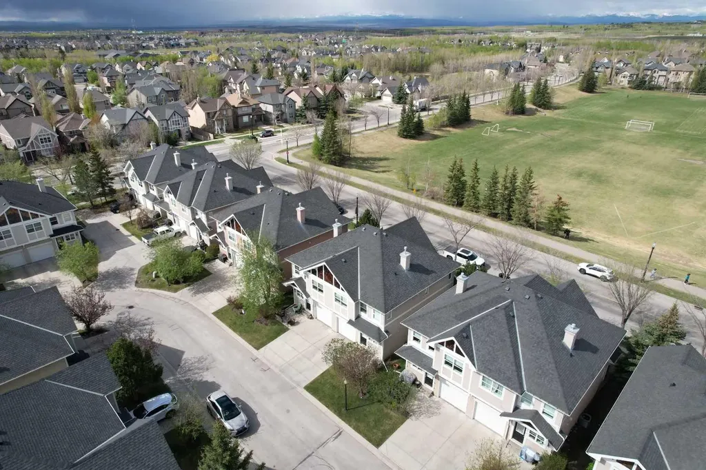 1024 Wentworth Rise SW Calgary AB T3H5K1
