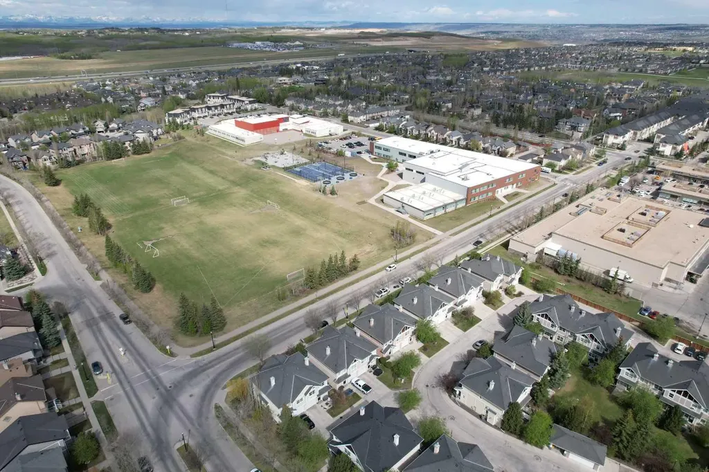 1024 Wentworth Rise SW Calgary AB T3H5K1