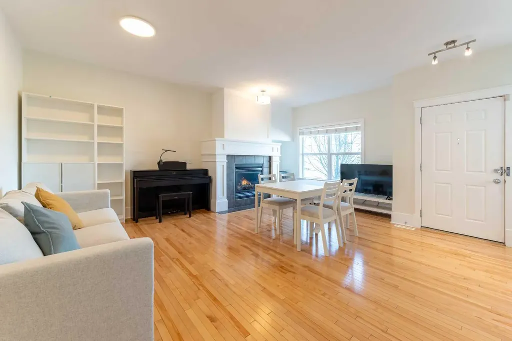1024 Wentworth Rise SW Calgary AB T3H5K1