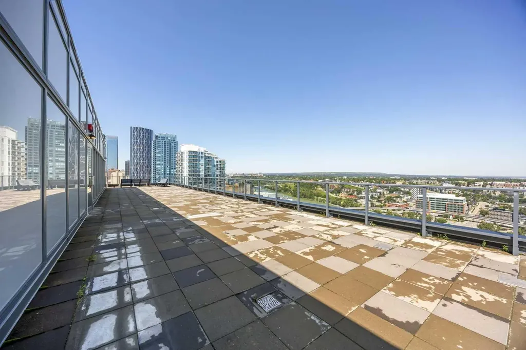 615 6 Avenue SE Calgary AB T2G 1S2