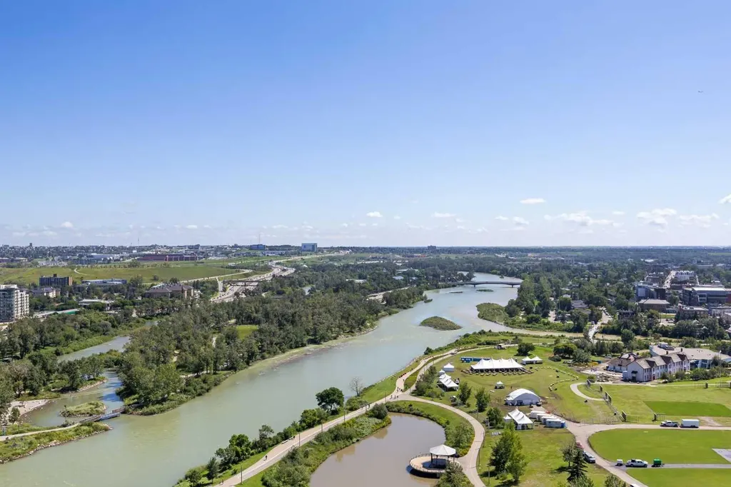 615 6 Avenue SE Calgary AB T2G 1S2