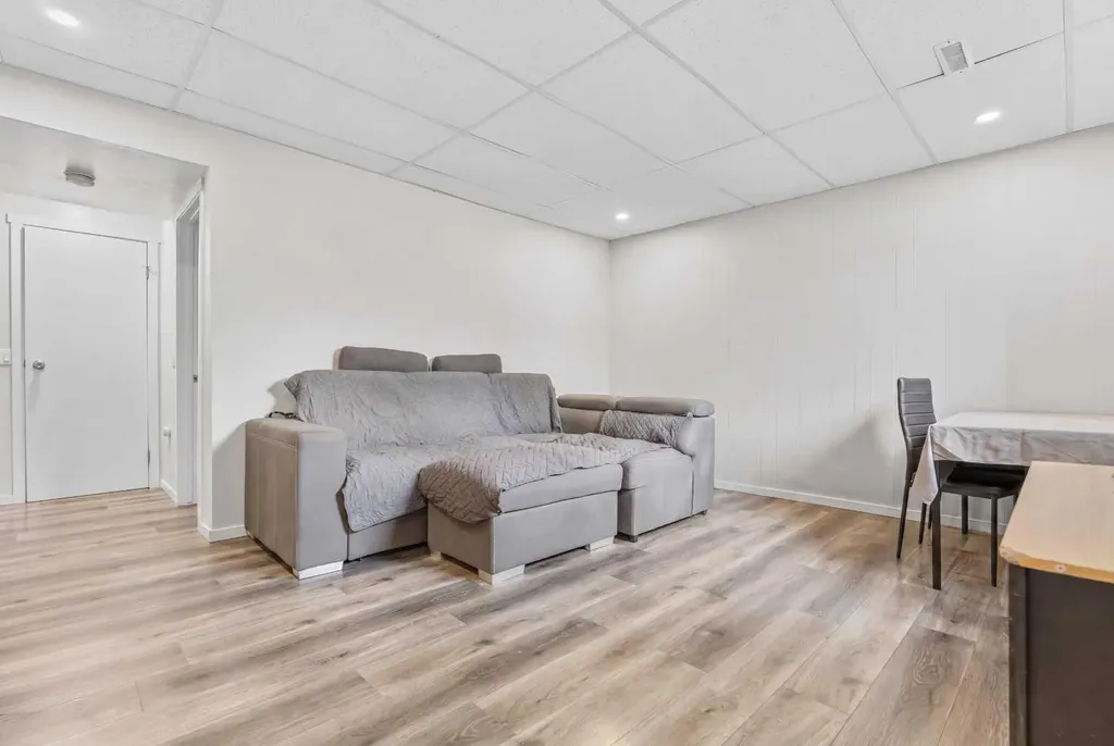 84 Falconridge Place NE Calgary AB T3J1A6