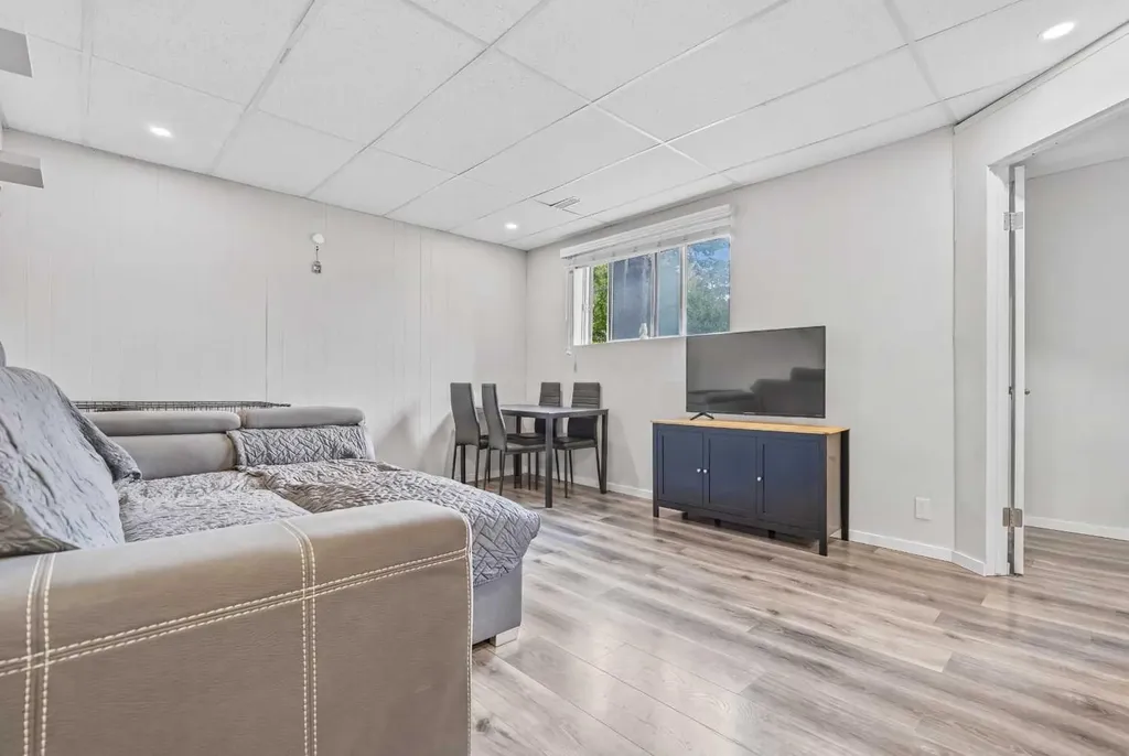 84 Falconridge Place NE Calgary AB T3J1A6