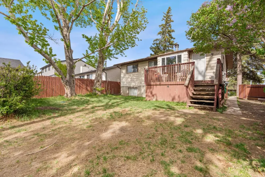 84 Falconridge Place NE Calgary AB T3J1A6