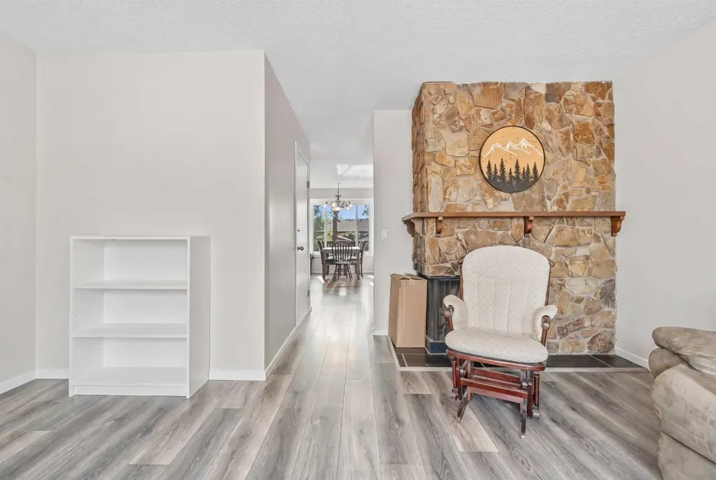 84 Falconridge Place NE Calgary AB T3J1A6