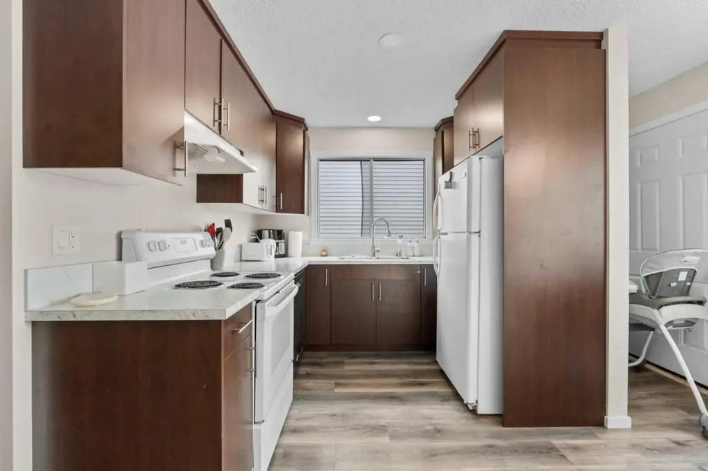84 Falconridge Place NE Calgary AB T3J1A6
