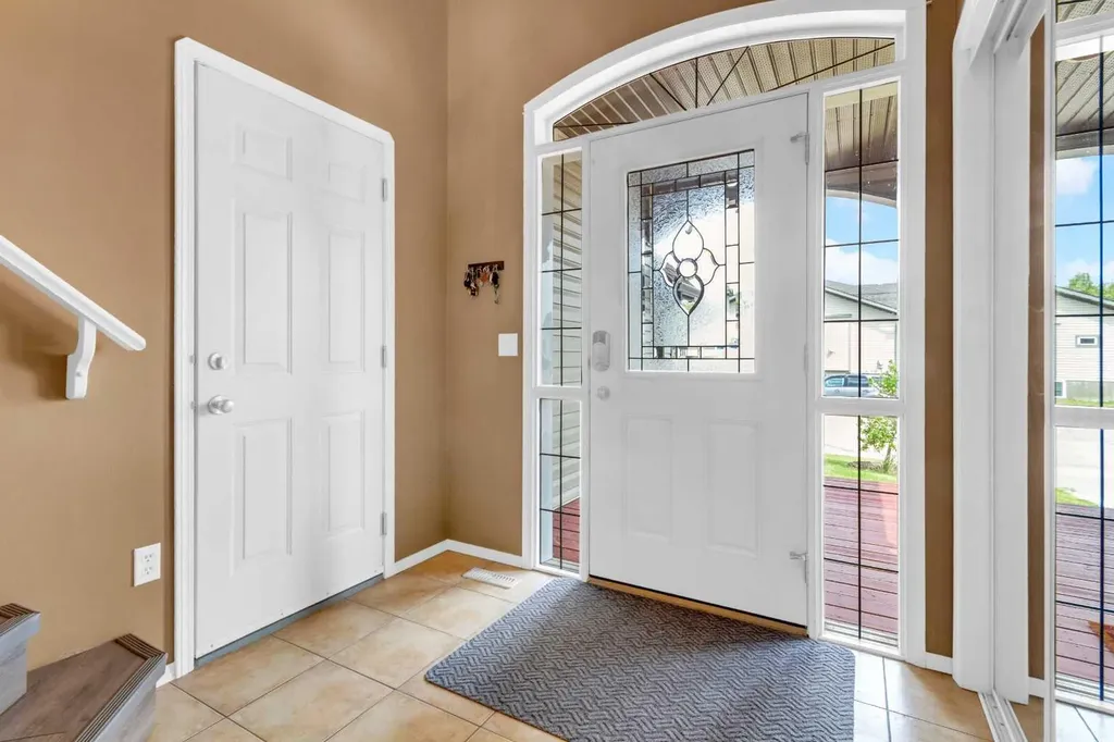 131 Aspen Creek Way Strathmore AB T1P 1R4