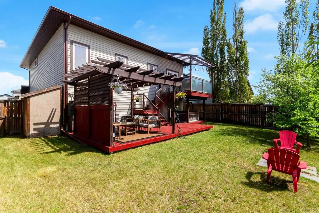 131 Aspen Creek Way Strathmore AB T1P 1R4