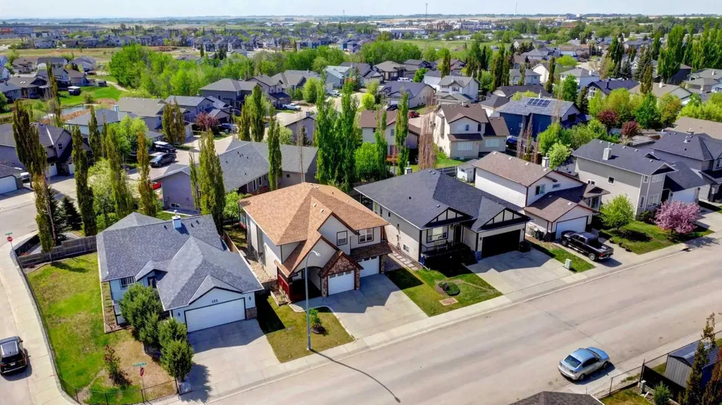131 Aspen Creek Way Strathmore AB T1P 1R4
