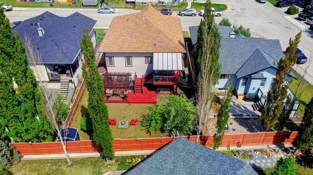 131 Aspen Creek Way Strathmore AB T1P 1R4