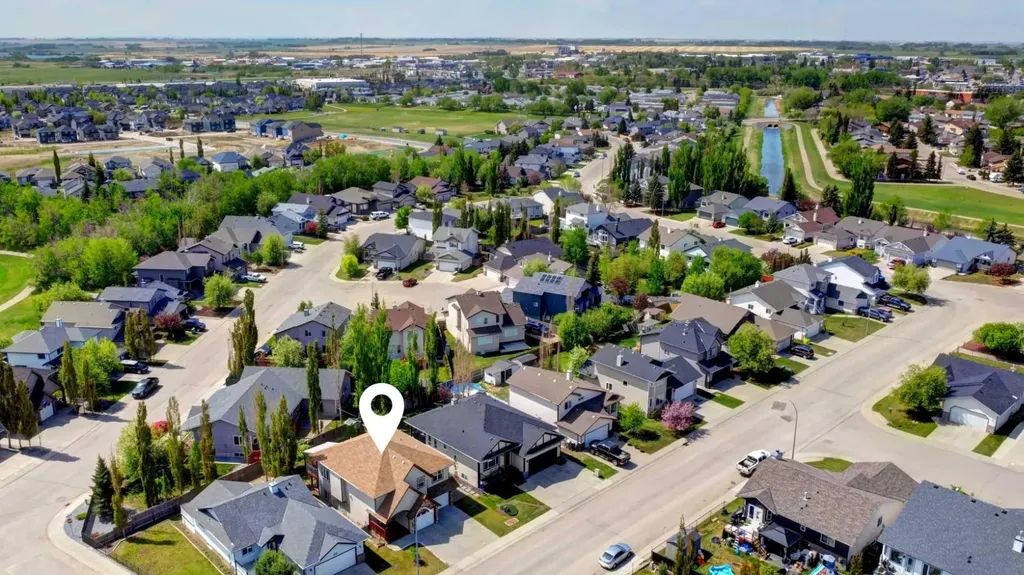131 Aspen Creek Way Strathmore AB T1P 1R4