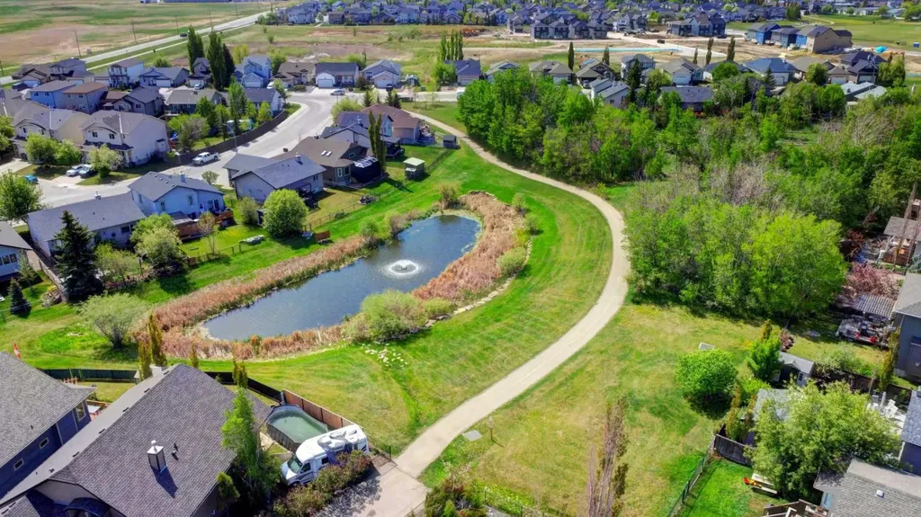 131 Aspen Creek Way Strathmore AB T1P 1R4