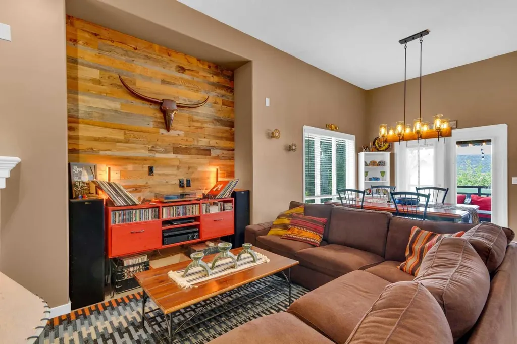 131 Aspen Creek Way Strathmore AB T1P 1R4
