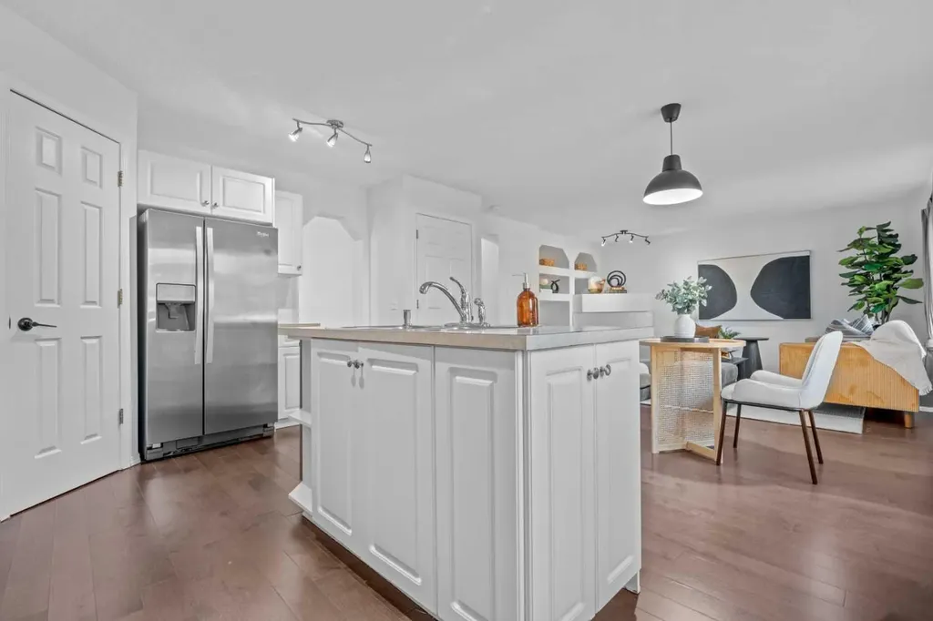 249 Mt Douglas Circle SE Calgary AB T2Z 3N9