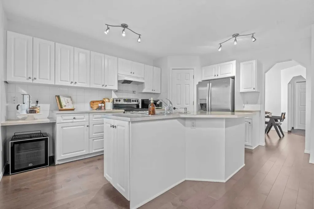 249 Mt Douglas Circle SE Calgary AB T2Z 3N9