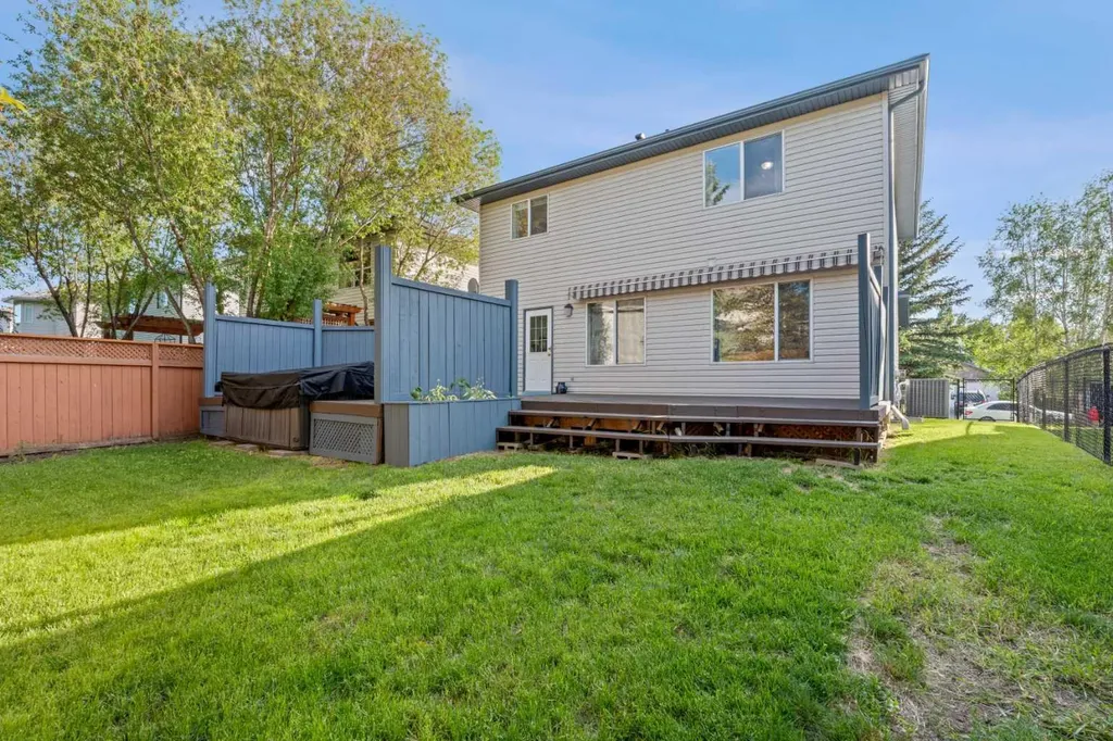 249 Mt Douglas Circle SE Calgary AB T2Z 3N9