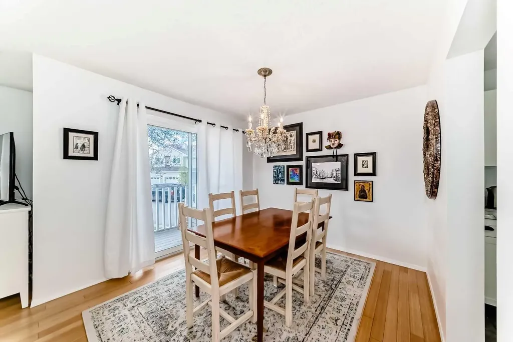 388 Sandarac Drive NW Calgary AB T3K4E3