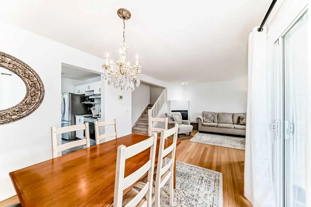 388 Sandarac Drive NW Calgary AB T3K4E3