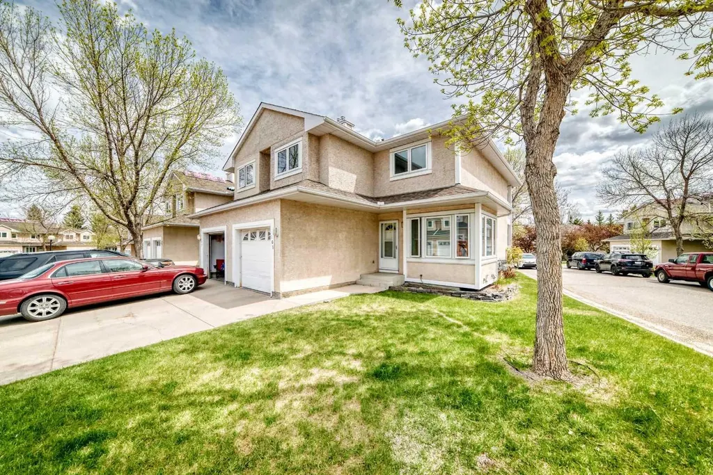 388 Sandarac Drive NW Calgary AB T3K4E3